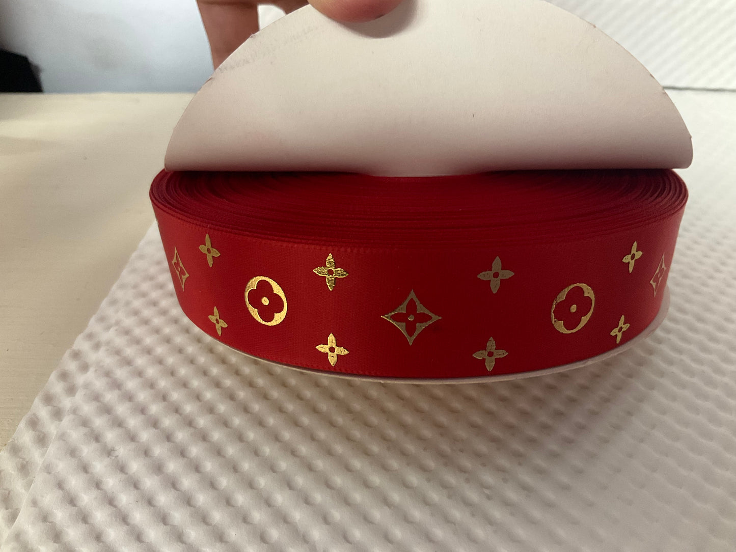 L*V Ribbon