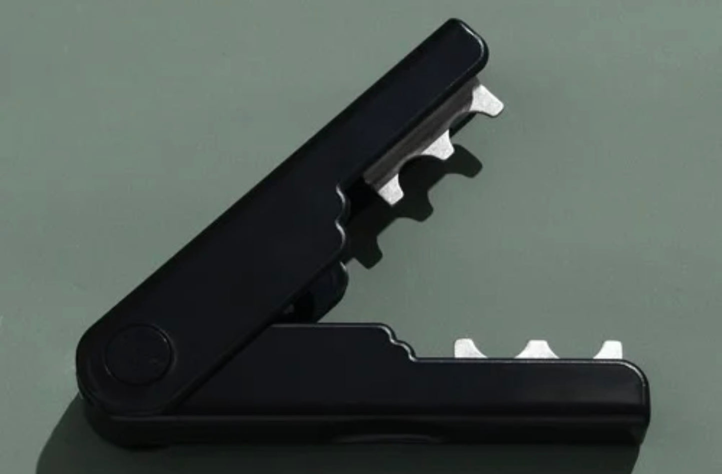 Auto Buckle Thorn Remover Tool